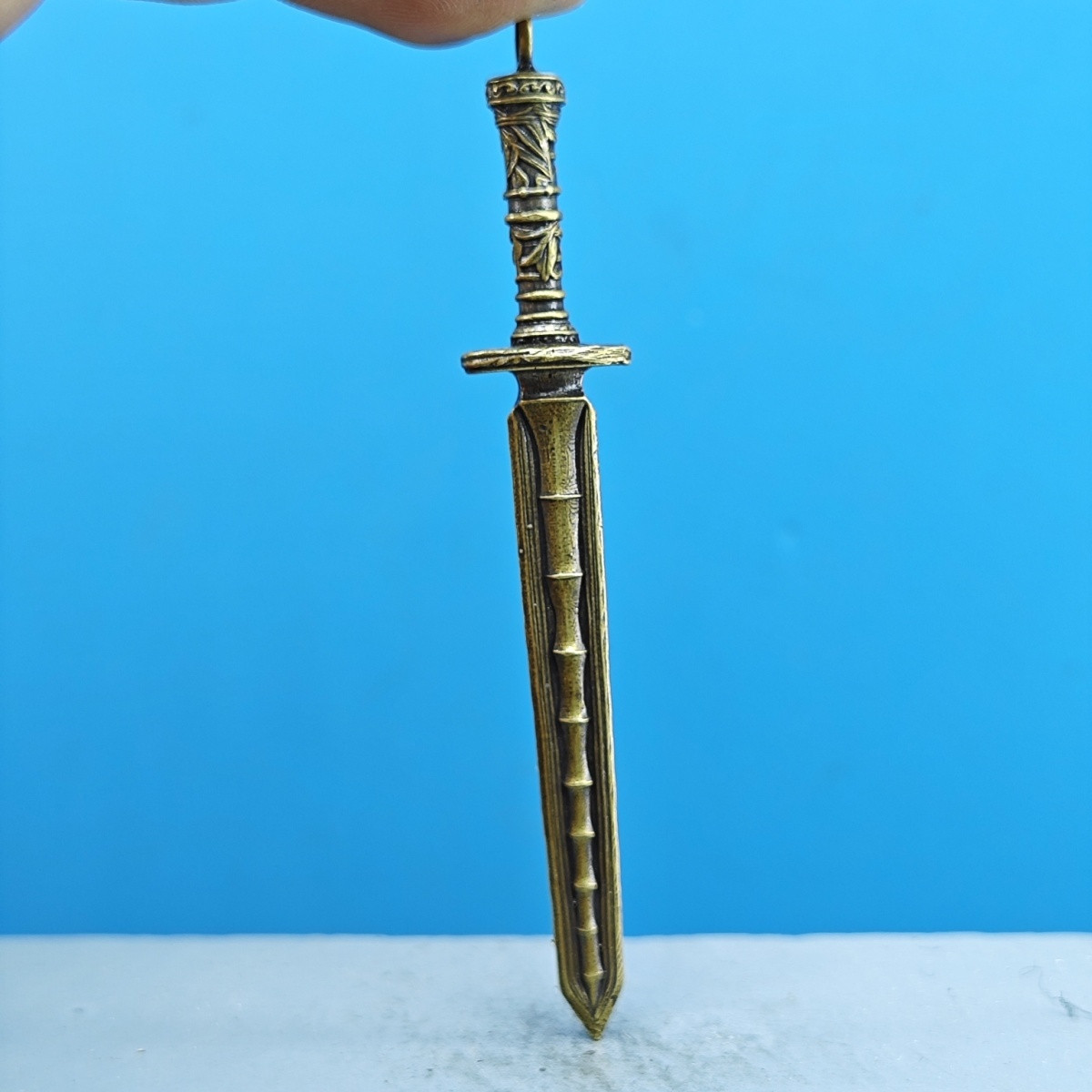Vintage Collectible Ornaments - Miniatura de Espada em Latão com