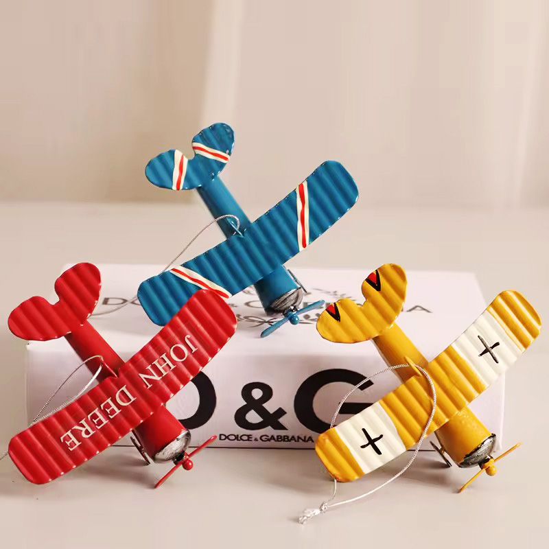 Modelo de Avião de Metal Vinta - Vintage Collectible Ornaments avaliação e preço